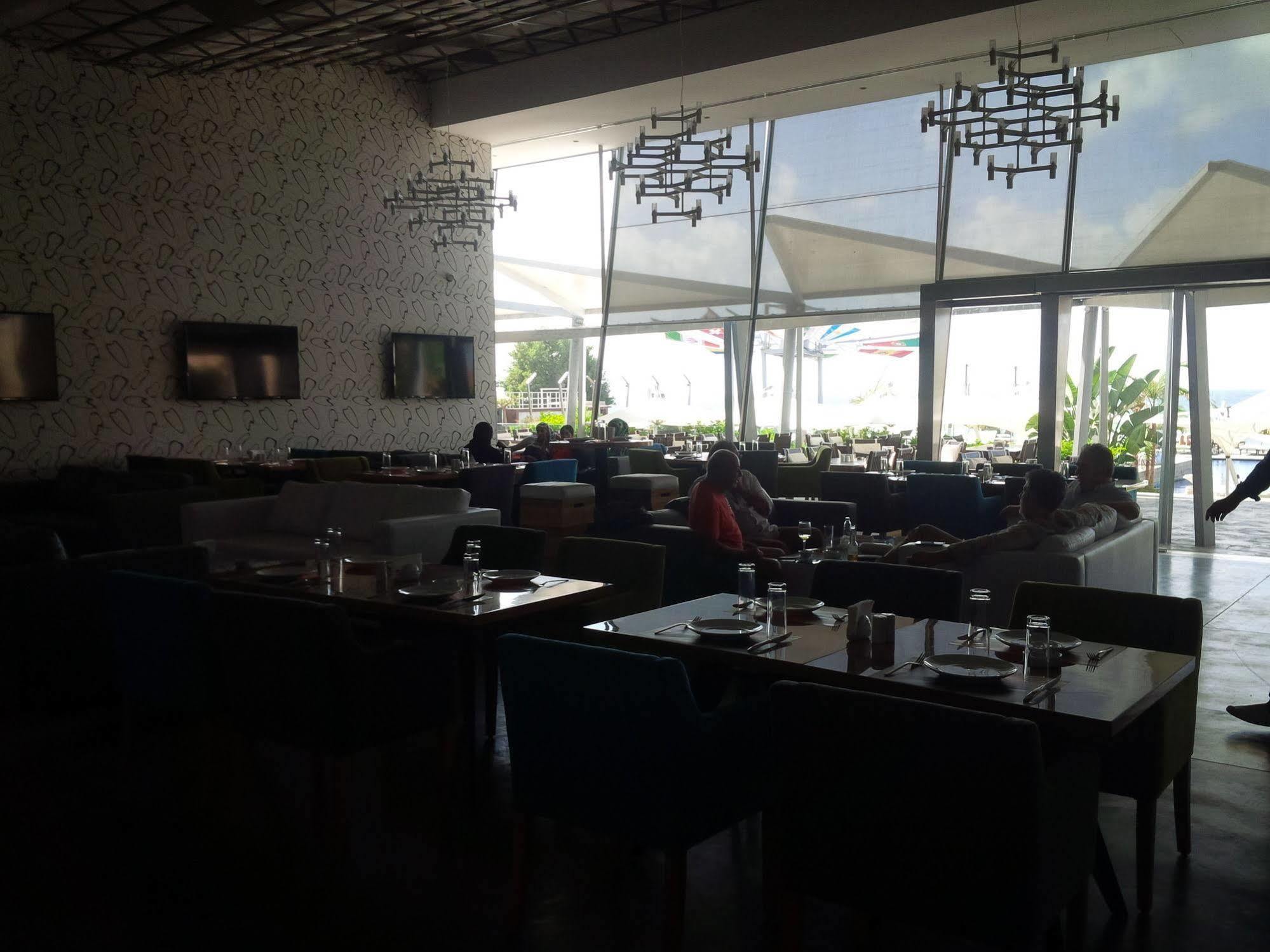 Veer Luxury Boutique Hotel & Beach Club Jounieh Dış mekan fotoğraf